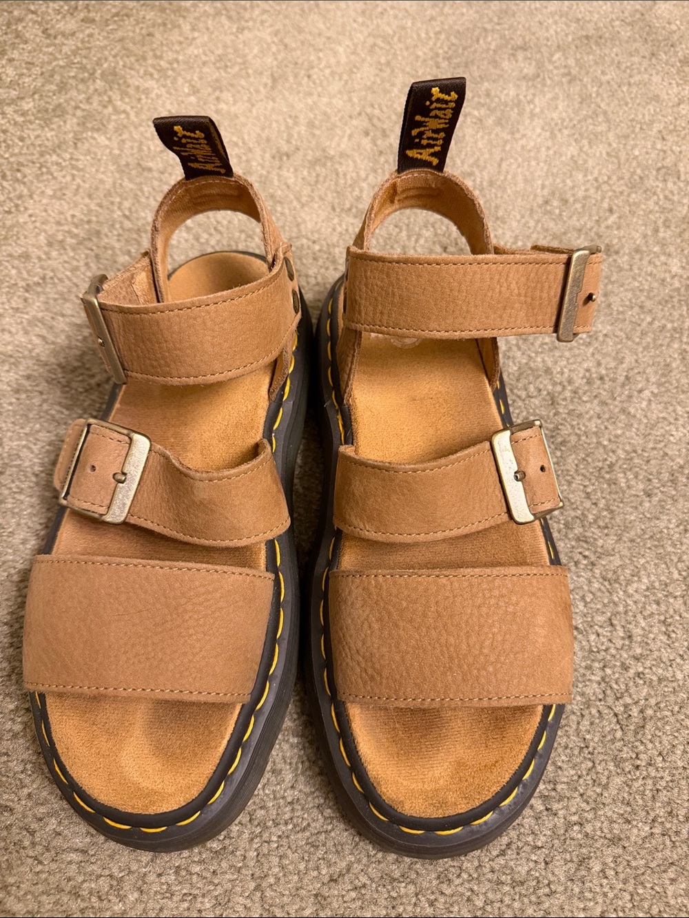 Dr. Martens GRYPHON TUMBLED
NUBUCK LEATHER PLATFORM SANDALS Sz 7